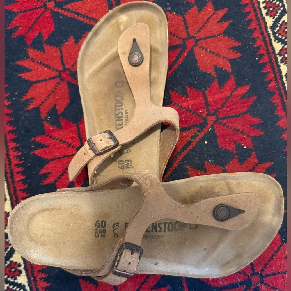 Birkenstock Gizeh Women's Brown Sandals